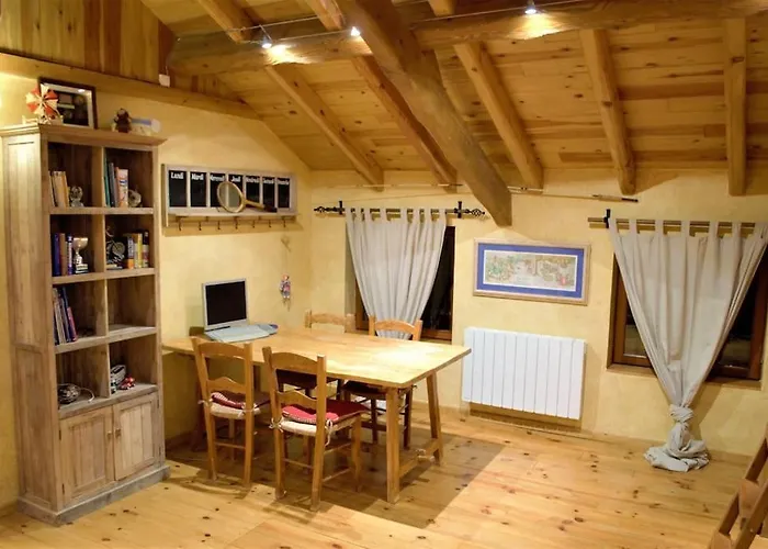 Lujoso Refugio Tradicional De Montana Chalet Font-Romeu-Odeillo-Via